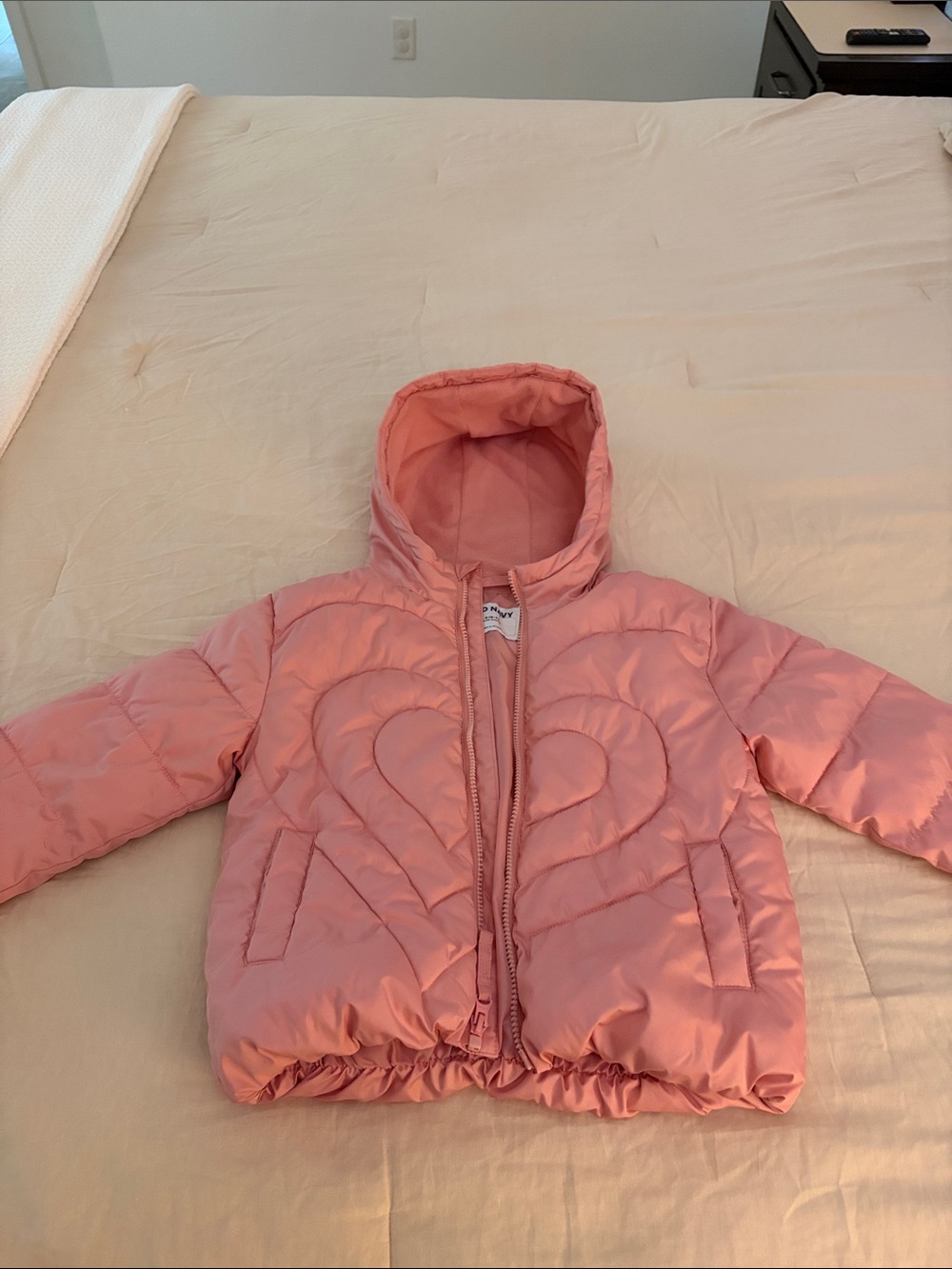Old Navy Pink Hooded Heart-Quilted Puffer Jacket